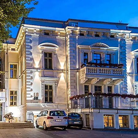 Flora Отель