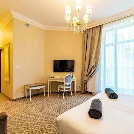 Flora ホテル シュチェチン