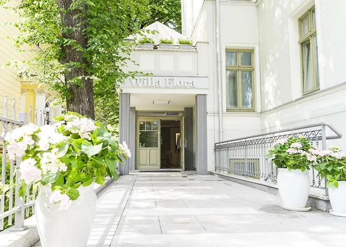 Flora Hotel